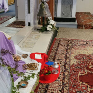 Křížová cesta v kostele